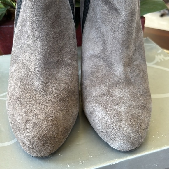 Brand New Jessica Simpson Genuine Suede Gray & Black Slip On Heeled Booties Boot - Picture 10 of 15